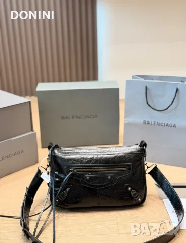 Balenciaga Дамска чанта, кожа, снимка 3 - Чанти - 56018622