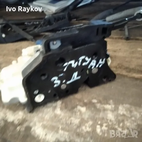 Брава за задна дясна врата, VW Tiguan , OEM: 3C4 839 016A