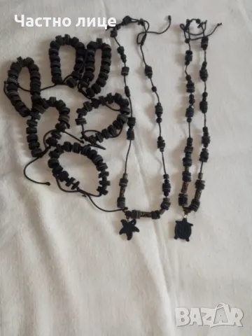 Кожени гривни 6бр. и 2бр.медальона,1бр.-1лв.