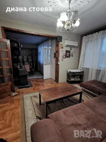 ПРОДАВАМ къща велики преслав, снимка 10 - Етаж от къща - 50871375