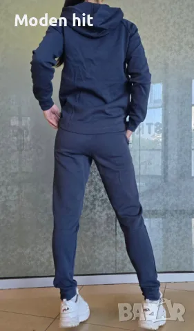 Дамски спортен екип Nike Tech Fleece - 5 налични цвята, снимка 11 - Спортни екипи - 47348693