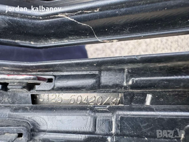 Решетка пред радяторите на Тойота Ланд Крузер 300 Toyota Land Cruiser само за 500лв. 53101-60G70, снимка 9 - Части - 51119943