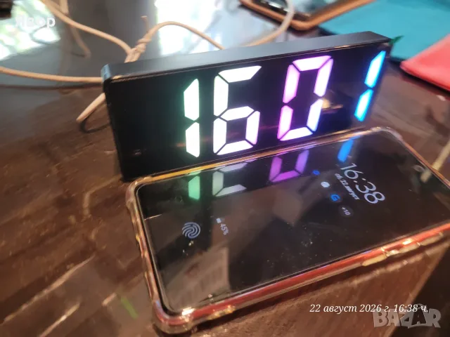 LED будилник с цветен огледален дисплей, работещ с USB , , снимка 4 - Будилници и настолни часовници - 55779902