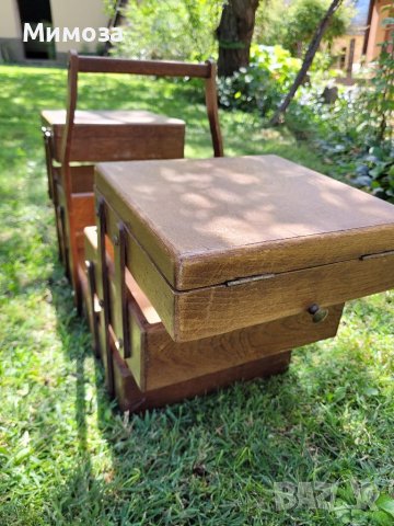 Дървена кутия за шивашки принадлежности, снимка 13 - Антикварни и старинни предмети - 41710301