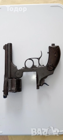 Продавам стар револвер, автентичен, снимка 3 - Бойно оръжие - 52594978