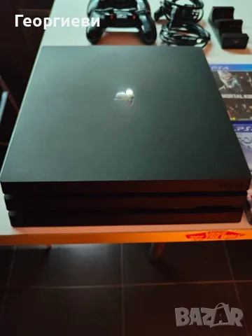 Sony PlayStation 4 Pro + 2 Dualshock + 4 игри, снимка 6 - PlayStation конзоли - 56381326