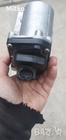 EGR клапан Ауди А3 2.0тди 2010г., снимка 3 - Части - 36129423