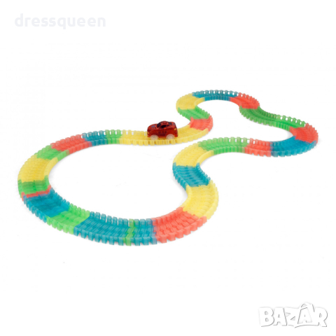 2603 110 части за писта Magic Tracks, снимка 2 - Коли, камиони, мотори, писти - 44612361