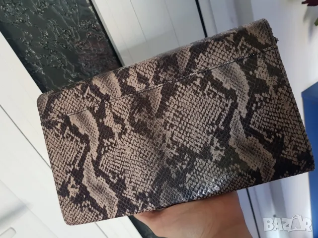 Дамска чанта - клъч, снимка 2 - Чанти - 49242941