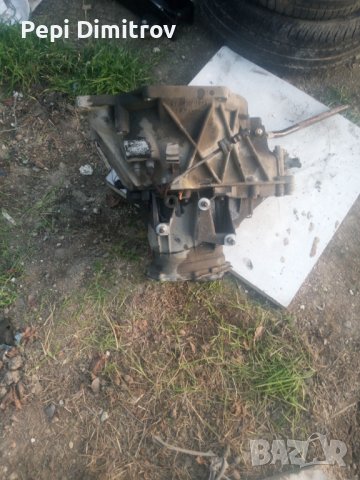 Ръчна скоростна кутия Форд фиеста 4 1.25 16 V, снимка 2 - Части - 40441977