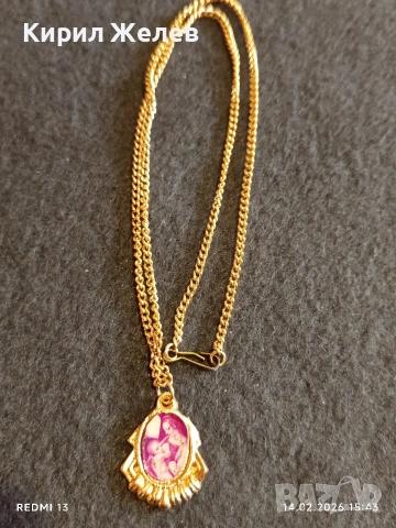 Метална верижка с медальон Богородица и младенеца Исус много красиво 51276