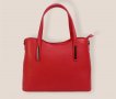 Голяма дамска чанта от естествена кожа в червено, снимка 1 - Чанти - 34680552