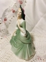 порцеланова статуетка, снимка 2