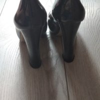Дамски лачени обувки, снимка 3 - Дамски елегантни обувки - 41432147