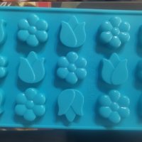 лале маргаритка цветя силиконов молд форма фондан шоколад гипс бонбони, снимка 1 - Форми - 39784750