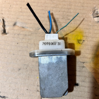 Регулатор реостат резистор парно вентилатор зa Нисан Алмера тино.70T034F10, снимка 2 - Части - 44757031