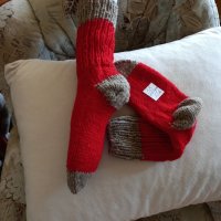 Ръчно плетени дамски чорапи от вълна размер 38, снимка 1 - Дамски чорапи - 41763383