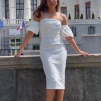 Нова бяла елегантна рокля Mohito парти коктейлелна буфан ръкав , снимка 2 - Рокли - 44758530