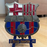 Емблема pin F.C.Barcelona, снимка 1 - Фен артикули - 39616402