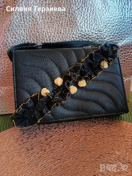 За абитуриентски бал - Бутикова дамска чанта - дантела, злато и рози, снимка 1