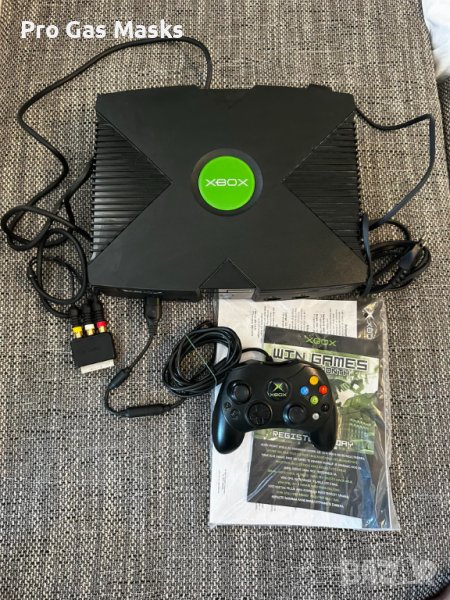 XBOX  с джойстик, кабели и кутия само за 150 лв , снимка 1