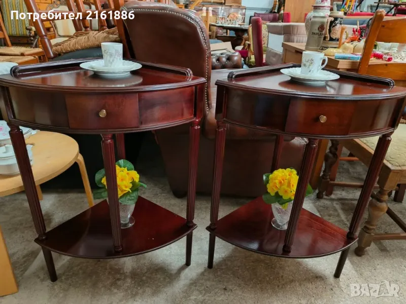 Комплект от две ъглови масички, снимка 1