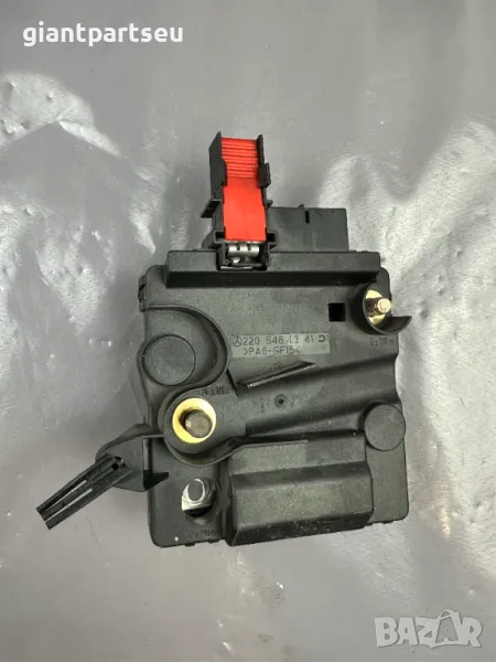 Бушонна Кутия за Мерцедес Mercedes-benz W220 2205460341, снимка 1