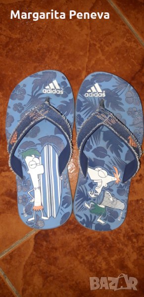 Чехлички"Адидас"30-31 номер, снимка 1
