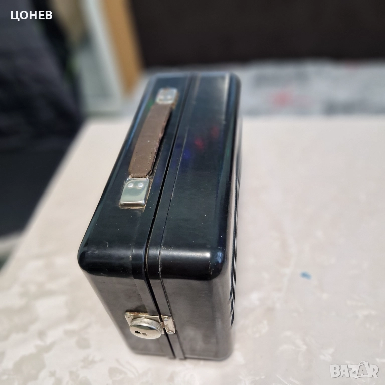 Стар руски грамофон + оригинални винилови плочи, снимка 1