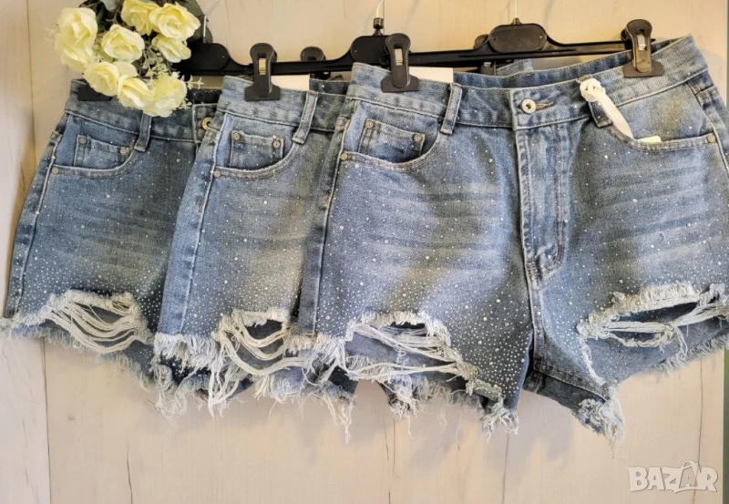 панталонки деним с камъни , снимка 1
