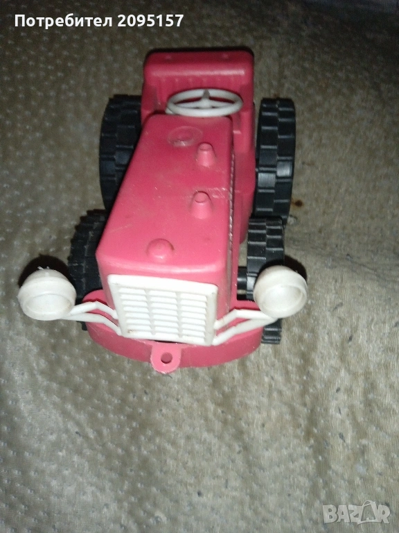 ретро трактор от соца, снимка 1