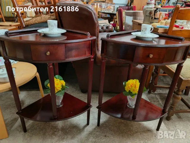 Комплект от две ъглови масички