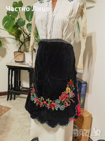 Старинна Прекрасна Царска Престилка Богата Бродерия, снимка 2 - Антикварни и старинни предмети - 36141569