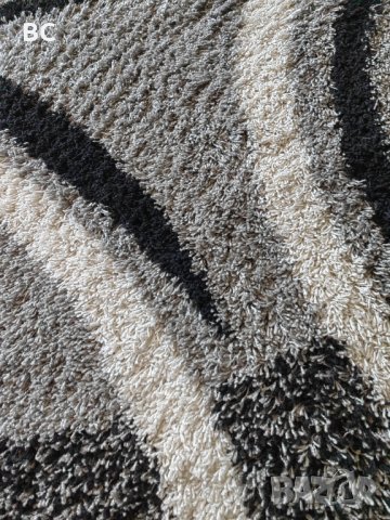 Два броя килими в черно-бяло, снимка 3 - Килими - 41687244