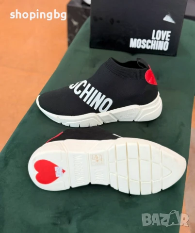 Дамски сникърси Love Moschino JA15584  259 лв., снимка 4 - Дамски ежедневни обувки - 51064552
