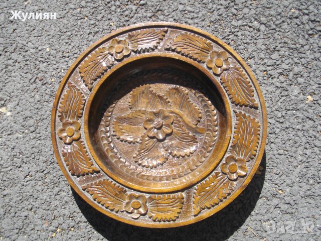 СТАРА ДЪРВЕНА ФРУКТИЕРА ДЪРВОРЕЗБА