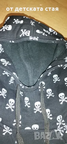 Худи / суичер черно на черепчета "На тъмно", снимка 3 - Детски анцузи и суичери - 48045291