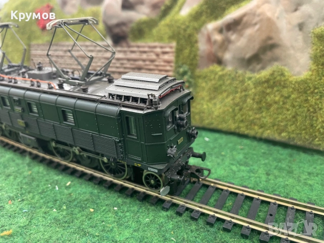 Локомотив електровоз Роко Be 4/6 Н0 1:87 влак ЖП модел, снимка 4 - Колекции - 53639660