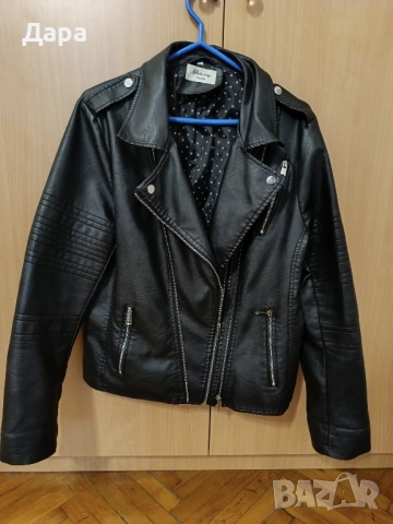 черно дамско кожено яке 42 N, снимка 4 - Якета - 52500725