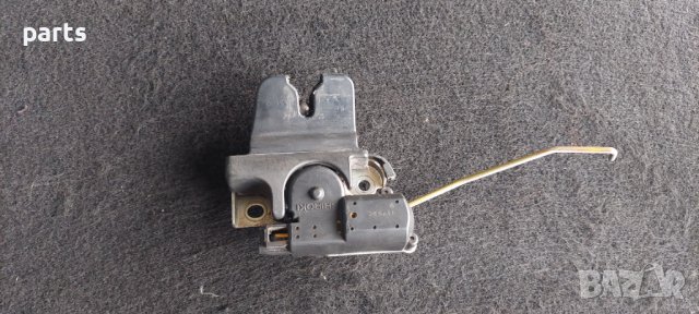 Ключалка Заден Капак Лексус ИС200 N