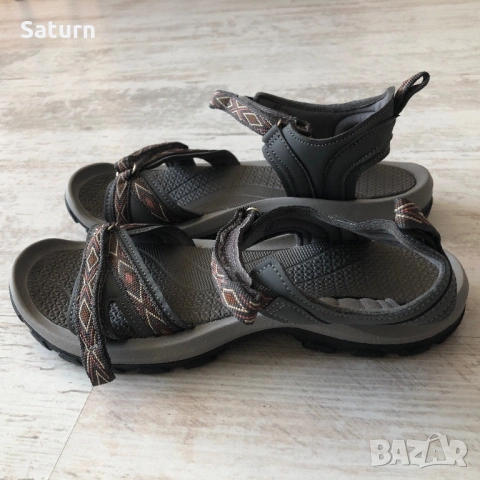 нови дамски / детски сандали размер 36.5, снимка 3 - Сандали - 53847730