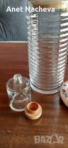 Стъклен релефен буркан с дървена капачка; керамичен капак; шише за наливен парфюм , снимка 3 - Буркани, бутилки и капачки - 42048099