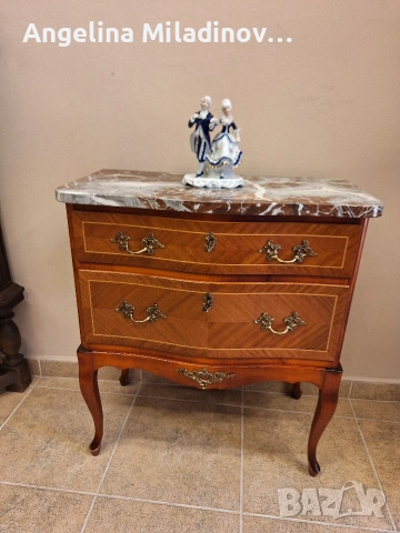 Скрин Луи XV с богата Интарзия и мраморен плот