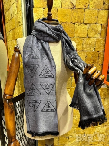шалове prada , снимка 2 - Шалове - 52023091