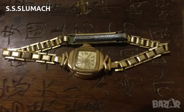 Златен дамски часовник, снимка 1 - Дамски - 44524371