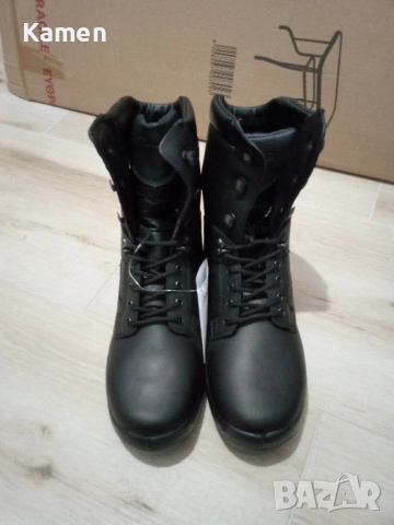 Зимни кубинки 42 номер, снимка 2 - Мъжки боти - 52322969