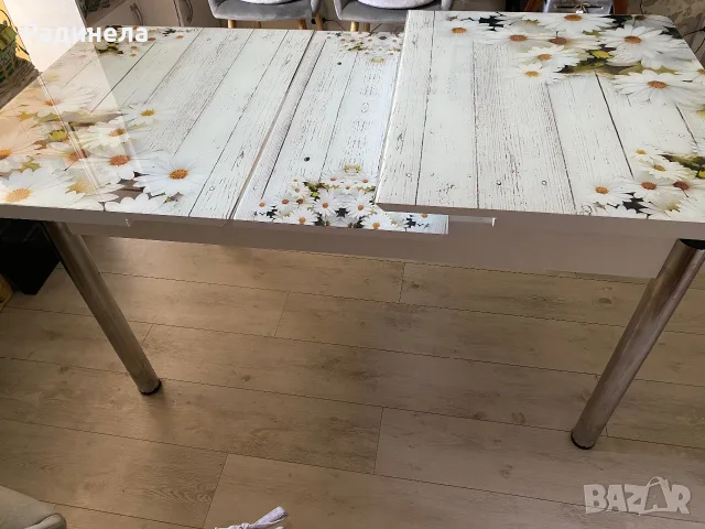 Столове 4 броя комплект и стъклена маса, снимка 12 - Столове - 55665774