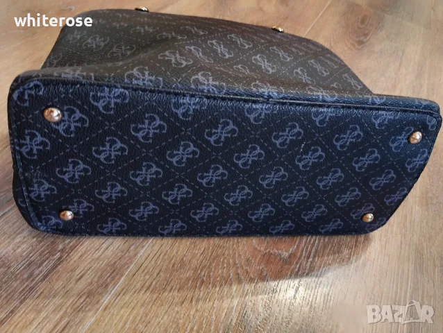 Дамска чанта GUESS , снимка 6 - Чанти - 55894513