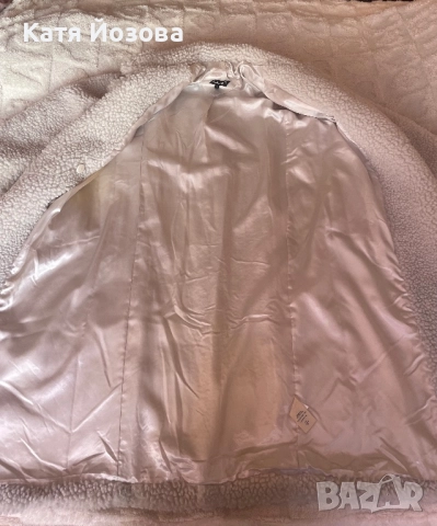 Палто UGG, снимка 3 - Палта, манта - 52798901