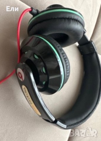 Слушалки с кутия, снимка 1